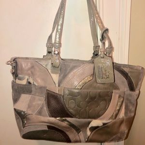 Unique Coach Leather Shoulder Bag